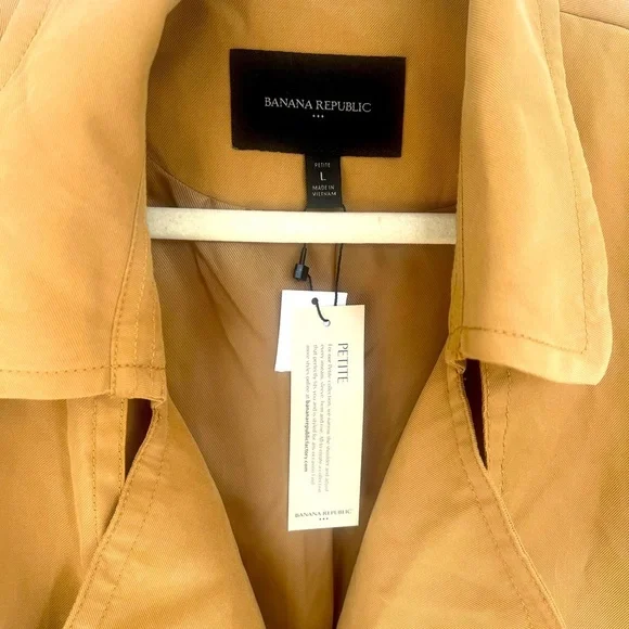 NWT Banana republic trench coat soft toffee color no buttons down front w/ belt - Picture 3 of 5
